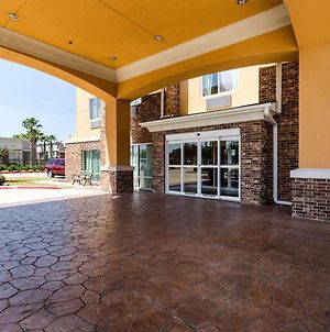 Hotel Pearland Exterior photo