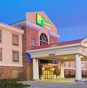 Holiday Inn Express Hotel And Suites Conroe, An Ihg Hotel Exterior photo