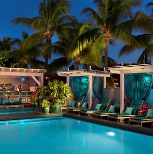 Ocean Key Resort And Spa Key West Exterior photo