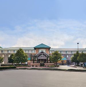 Holiday Inn Express & Suites Elk Grove Central - Hwy 99, An Ihg Hotel Exterior photo