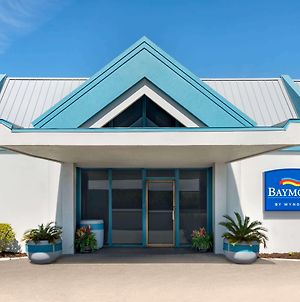 Baymont By Wyndham Daytona Beach/Intl Speedway Hotel Exterior photo