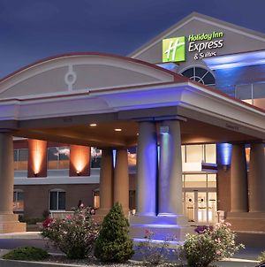 Holiday Inn Express & Suites Binghamton University-Vestal Exterior photo