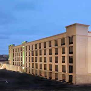 Holiday Inn Cleveland-S Independence Exterior photo