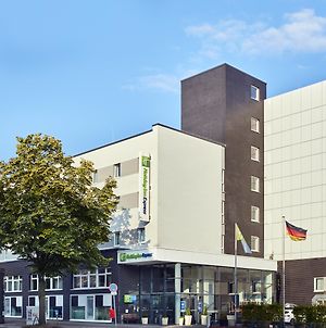 Holiday Inn Express Hamburg City Centre Exterior photo