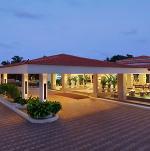 Holiday Inn Resort Goa, An Ihg Hotel Cavelossim Exterior photo