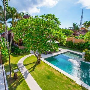 Dyana Villas Bali Exterior photo