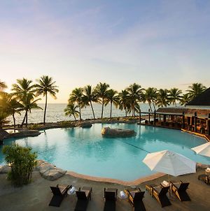 Doubletree Resort By Hilton Hotel Fiji - Sonaisali Island Nadi Exterior photo
