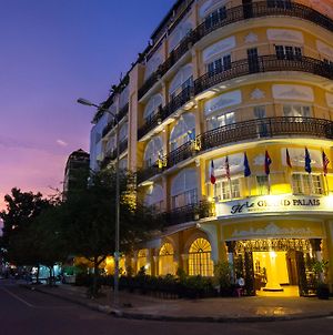 Le Grand Palais Boutique Hotel Phnom Penh Exterior photo