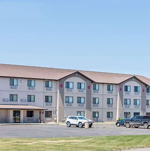 Super 8 By Wyndham Sioux City South Exterior photo