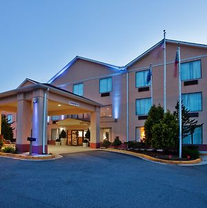 Holiday Inn Express & Suites Hiawassee Exterior photo