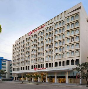 Ramada Colombo Hotel Exterior photo