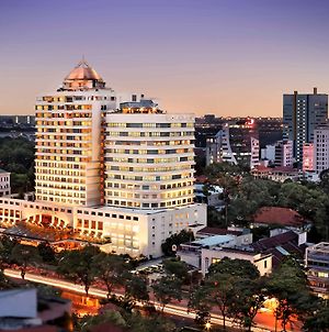 Sofitel Saigon Plaza Hotel Ho Chi Minh City Exterior photo