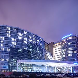 Pullman Istanbul Hotel & Convention Center Exterior photo