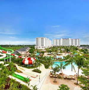 Jpark Island Resort & Waterpark Cebu Exterior photo
