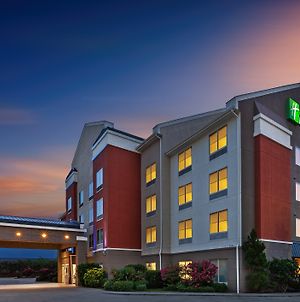 Holiday Inn Express New Orleans East, An Ihg Hotel Exterior photo