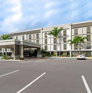 Comfort Inn & Suites Airport Clearwater Exterior photo