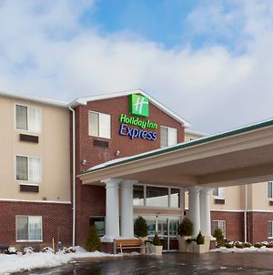 Holiday Inn Express Hotel & Suites Ashtabula-Geneva Austinburg Exterior photo
