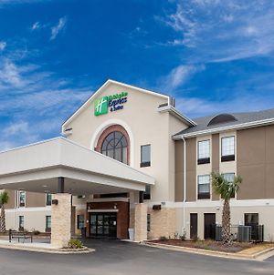 Holiday Inn Express & Suites Morehead City Exterior photo