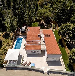 Luxury Villa With A Swimming Pool Split - 13408 Exterior photo