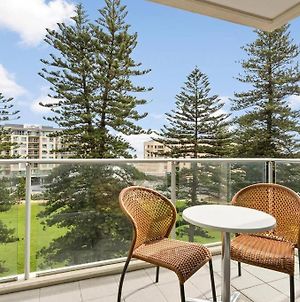 Belle Escapes - Lazy Days On Colley Terrace Apartment Glenelg Exterior photo