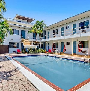 The Nook Hollywood Few Steps Away From The Beach With Pool And Free Parking Apartment Dania Beach Exterior photo