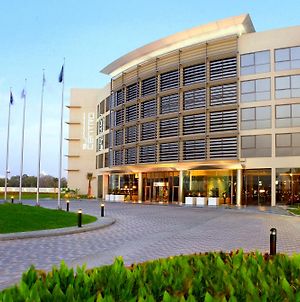 Centro Sharjah - By Rotana Hotel Exterior photo