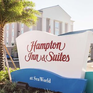 Hampton Inn & Suites Orlando At Seaworld Exterior photo
