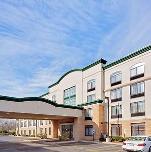 Wingate By Wyndham - Arlington Heights Hotel Exterior photo