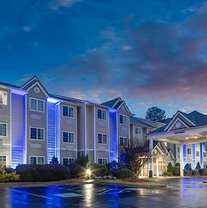 Microtel Inn & Suites By Wyndham Columbus North Exterior photo