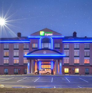 Holiday Inn Express Wichita South Exterior photo