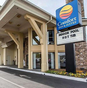 Comfort Inn & Suites At Dollywood Lane Pigeon Forge Exterior photo