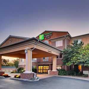 Holiday Inn Express & Suites Lancaster-Lititz Exterior photo