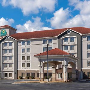 La Quinta Inn & Suites By Wyndham Atlanta Douglasville Exterior photo