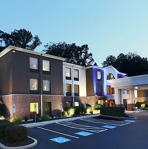 Holiday Inn Express Hotel & Suites West Chester Concordville Exterior photo