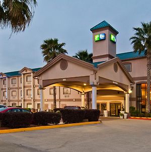 Holiday Inn Express Hotel And Suites Lake Charles, An Ihg Hotel Exterior photo