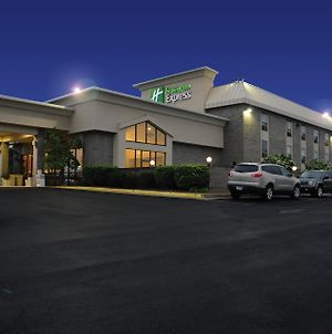 Holiday Inn Express Winchester South Stephens City Exterior photo