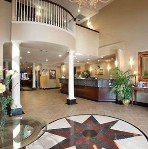 Quality Inn & Suites Near University Waco Exterior photo