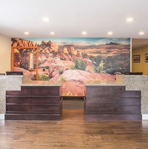 La Quinta Inn & Suites By Wyndham Moab Exterior photo