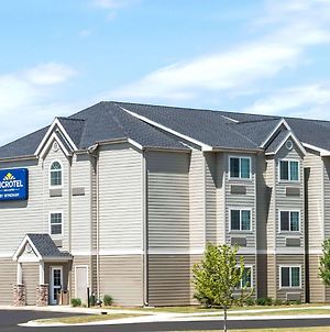 Microtel Inn & Suites By Wyndham Dickinson Exterior photo