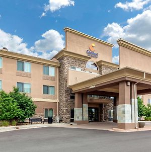 Comfort Inn & Suites Brighton Denver Ne Medical Center Exterior photo