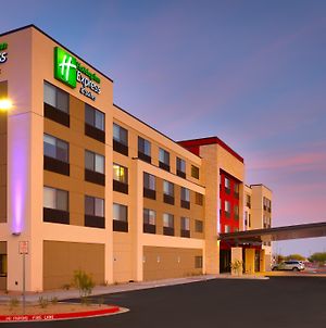Holiday Inn Express & Suites Phoenix West - Buckeye Exterior photo