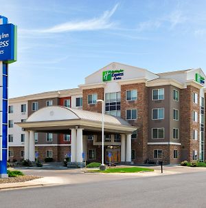 Holiday Inn Express Hotel & Suites Ontario, An Ihg Hotel Exterior photo