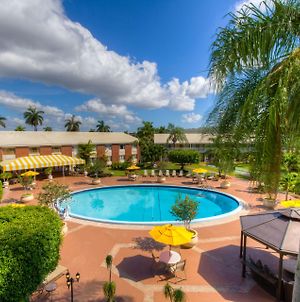 Best Western Palm Beach Lakes Hotel West Palm Beach Exterior photo