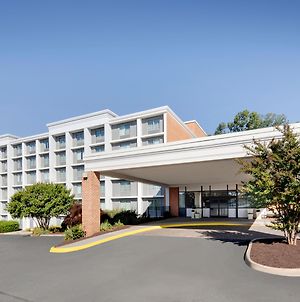 Holiday Inn Charlottesville-Univ Area Exterior photo