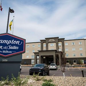 Hampton Inn & Suites East Gate Regina Exterior photo