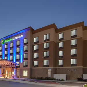 Holiday Inn Express & Suites Ottawa East-Orleans, An Ihg Hotel Exterior photo