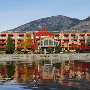 Holiday Inn Hotel & Suites Osoyoos Exterior photo