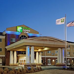 Holiday Inn Express Hotel & Suites Florence Northeast Exterior photo