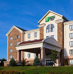 Holiday Inn Express Hotel & Suites Kingsport-Meadowview I-26, An Ihg Hotel Exterior photo