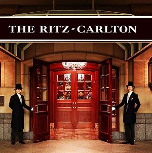 The Ritz-Carlton, Osaka Hotel Exterior photo